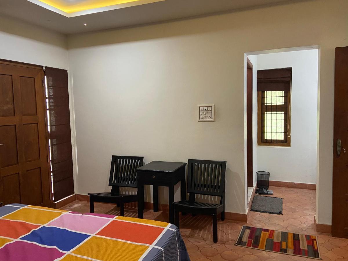 Maleyam Homestay Riverside Кожикоде Экстерьер фото