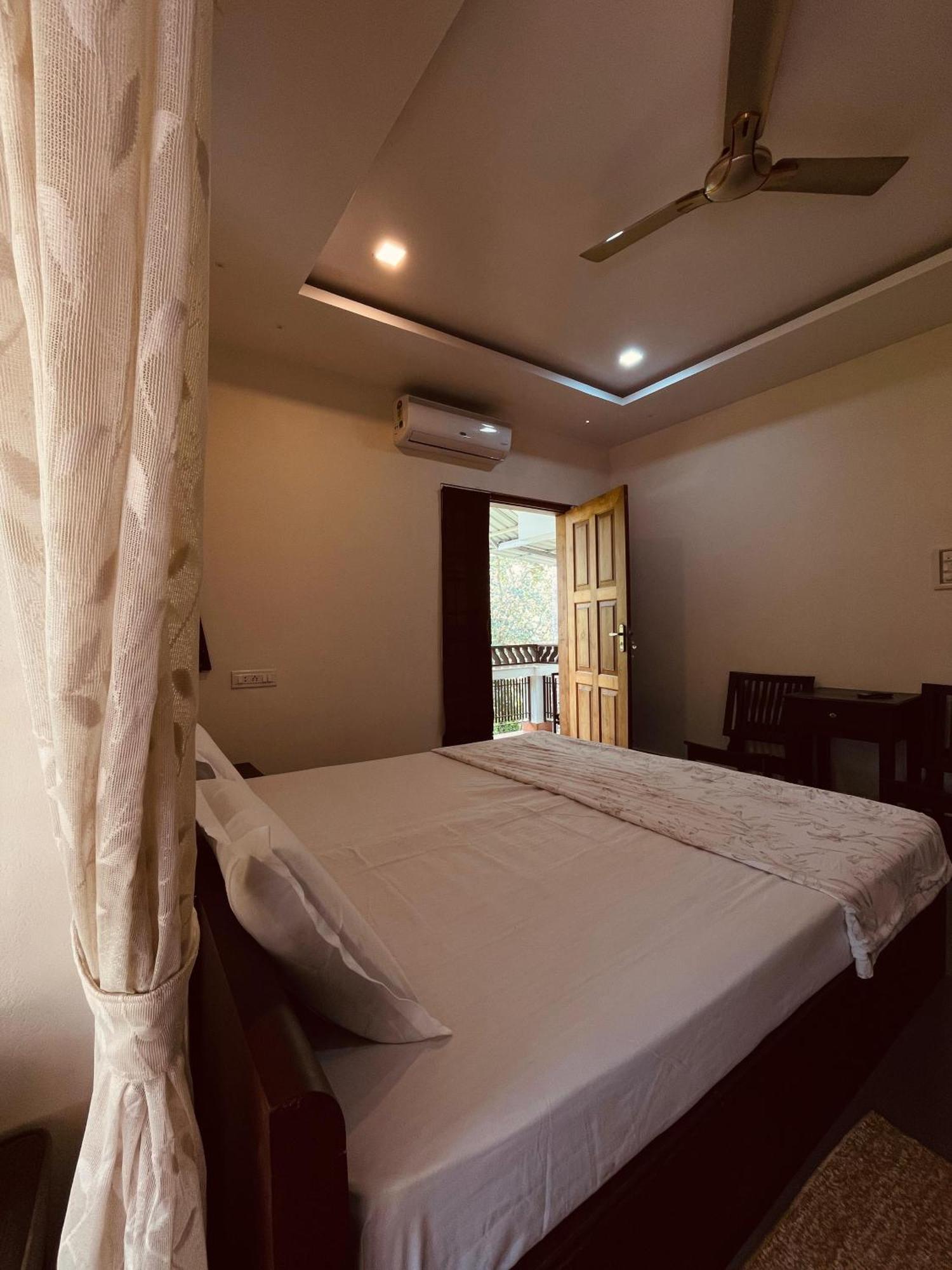 Maleyam Homestay Riverside Кожикоде Экстерьер фото