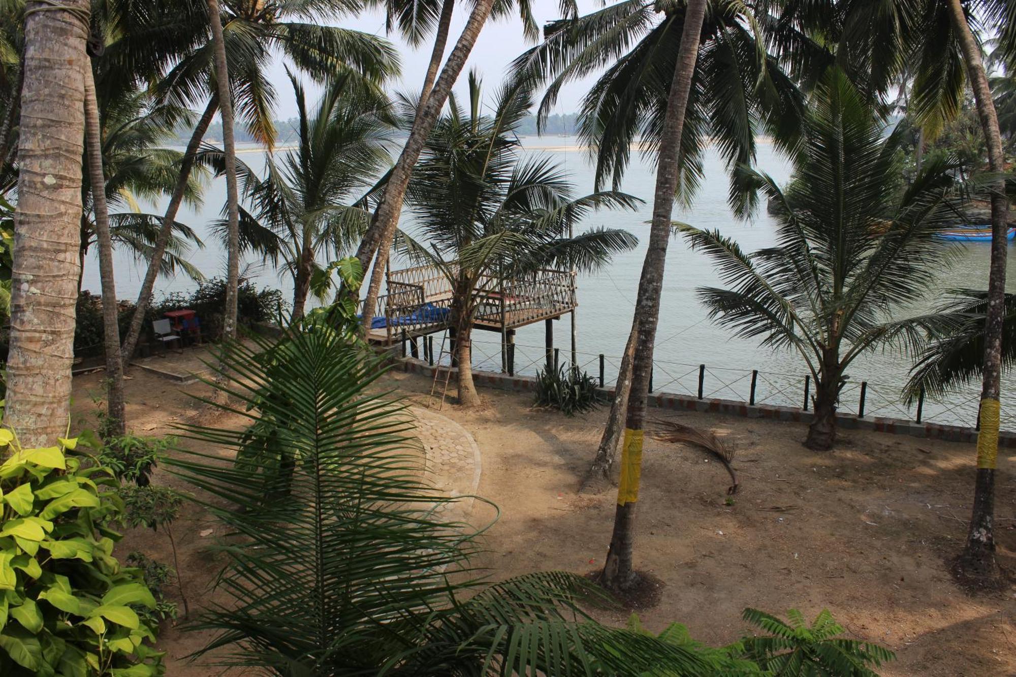 Maleyam Homestay Riverside Кожикоде Экстерьер фото