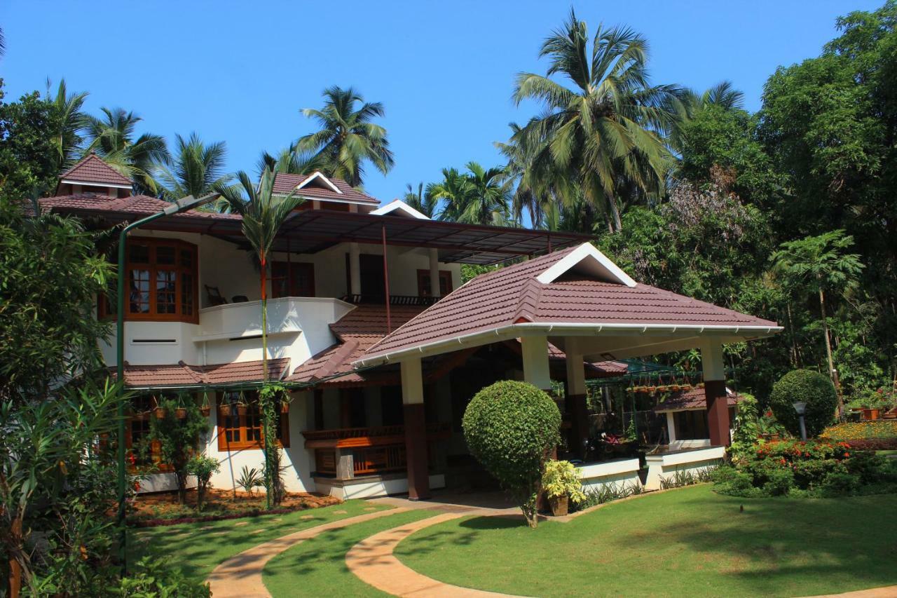 Maleyam Homestay Riverside Кожикоде Экстерьер фото